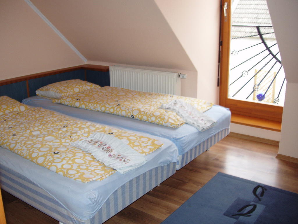 Hotel Rudolf'S Fogado Zsira Zimmer foto