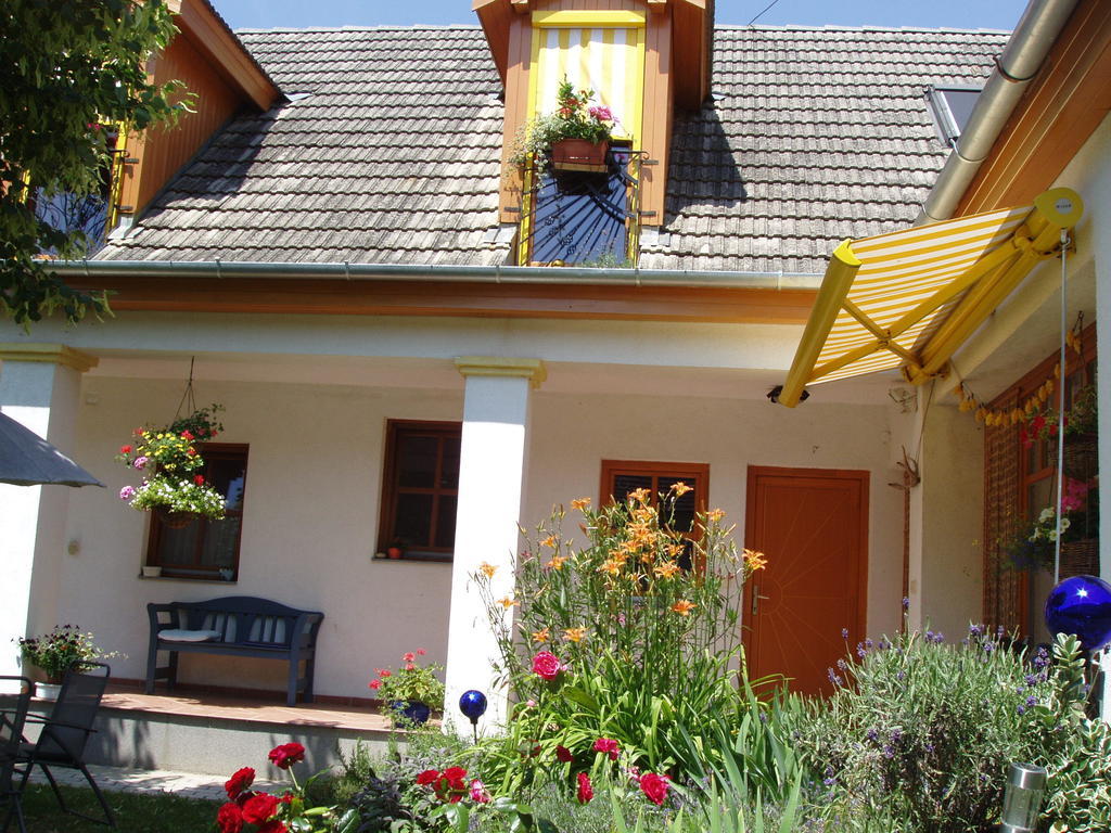 Hotel Rudolf'S Fogado Zsira Exterior foto